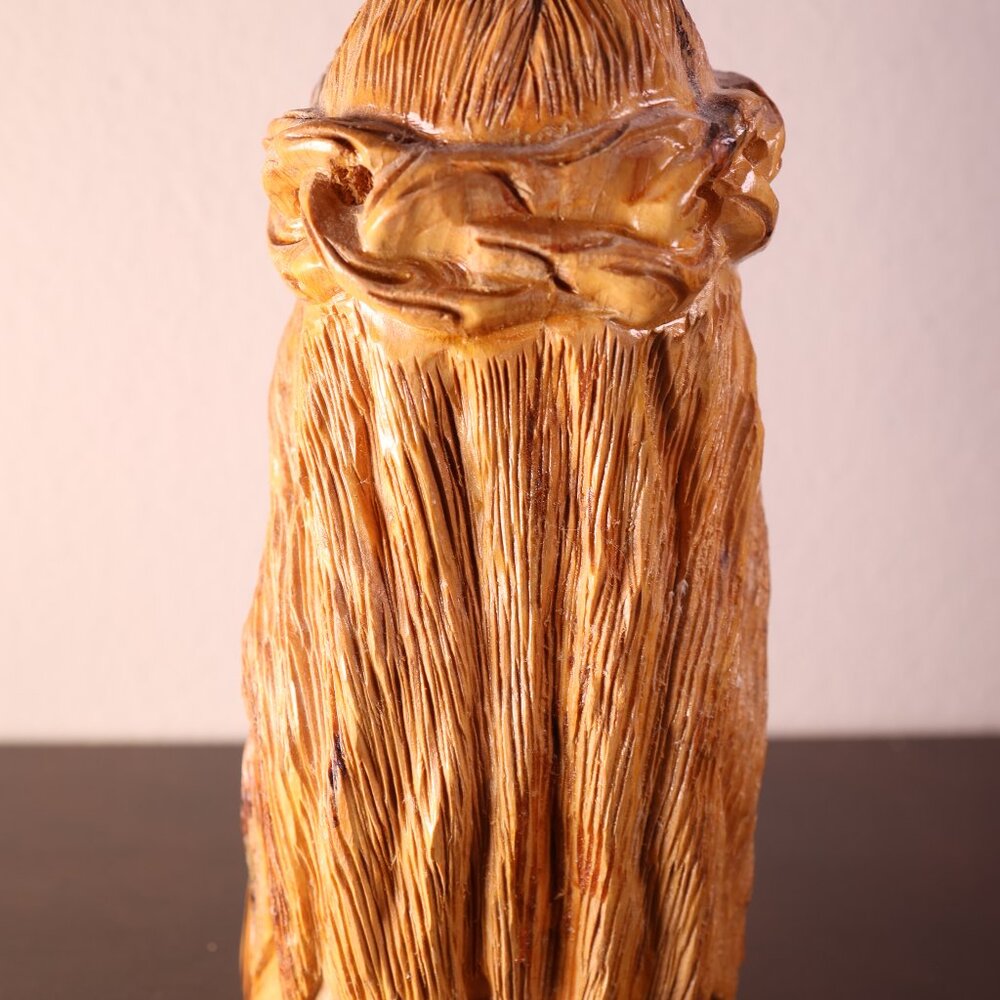 Vintage carving of Jesus Christ in Wood - Picture 6 of 13